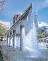 特別賞<br />水道技術研究センター会長賞『丸の内・噴水』