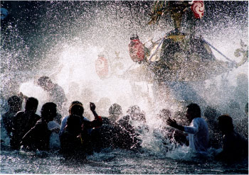 最優秀賞（厚生労働大臣賞）『川渡御』