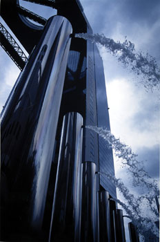 グランプリ（厚生労働大臣賞）『スカイビルの滝』