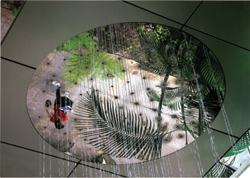 優秀賞（水道技術研究センター理事長賞）<br />「水未来」『シャワー　アート』