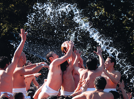 グランプリ（厚生労働大臣賞）『勢い水』