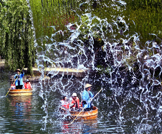 水道産業新聞社社長賞『たらい舟下り』