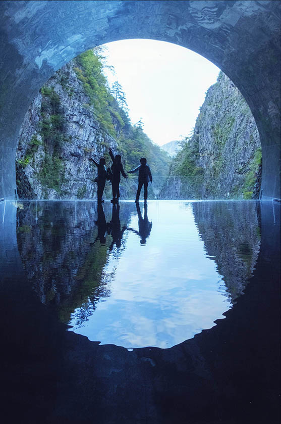 グランプリ（厚生労働大臣賞）『異次元の世界へ』