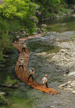 特別賞<br />全国管工事業協同組合連合会会長賞『筏下り』
