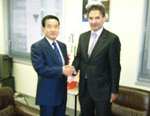 日・豪水道の情報交換／ヤング氏が表敬