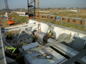 橋梁添架にＮＳ形ダク管／新潟市水道局