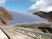 ダム堤体で太陽光発電／全体で７２００世帯分に相当／全国初／兵庫県企業庁