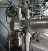 高効率発電と温室ガス削減両立／発電型汚泥焼却技術を開発／既設焼却施設にも導入可能／Ｂ―ＤＡＳＨを商品化／ＪＦＥエンジ