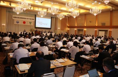 時代に対応した水道の実現へ／福島で第７０回総会を開催／企業団協